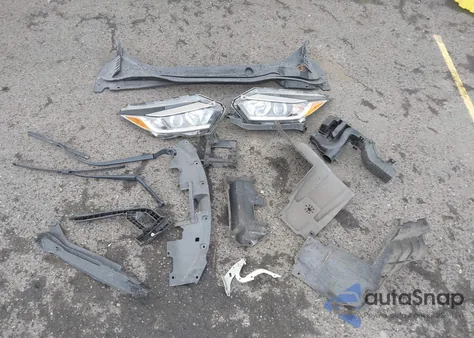 2021 Honda Hr-V Awd Lx z USA, uszkodzony, nr VIN 3CZRU6H3XMM747678